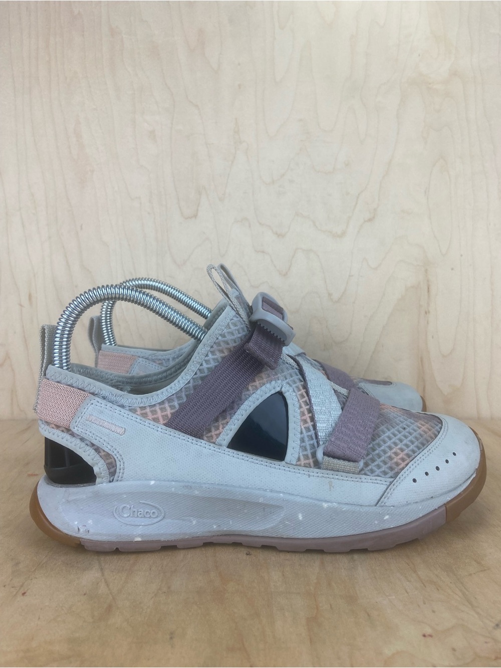 Chaco Women’s Odyssey Closed Toed Hiking Sandals Grey Pink Purple Size 7